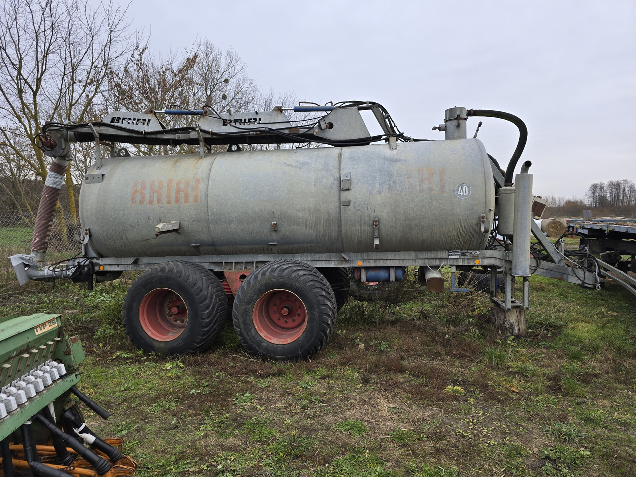 BRIRI Behalterbau VTTW140 - Tonne à lisier: photos 3 BRIRI Behalterbau VTTW140 - Tonne à lisier: photos 3