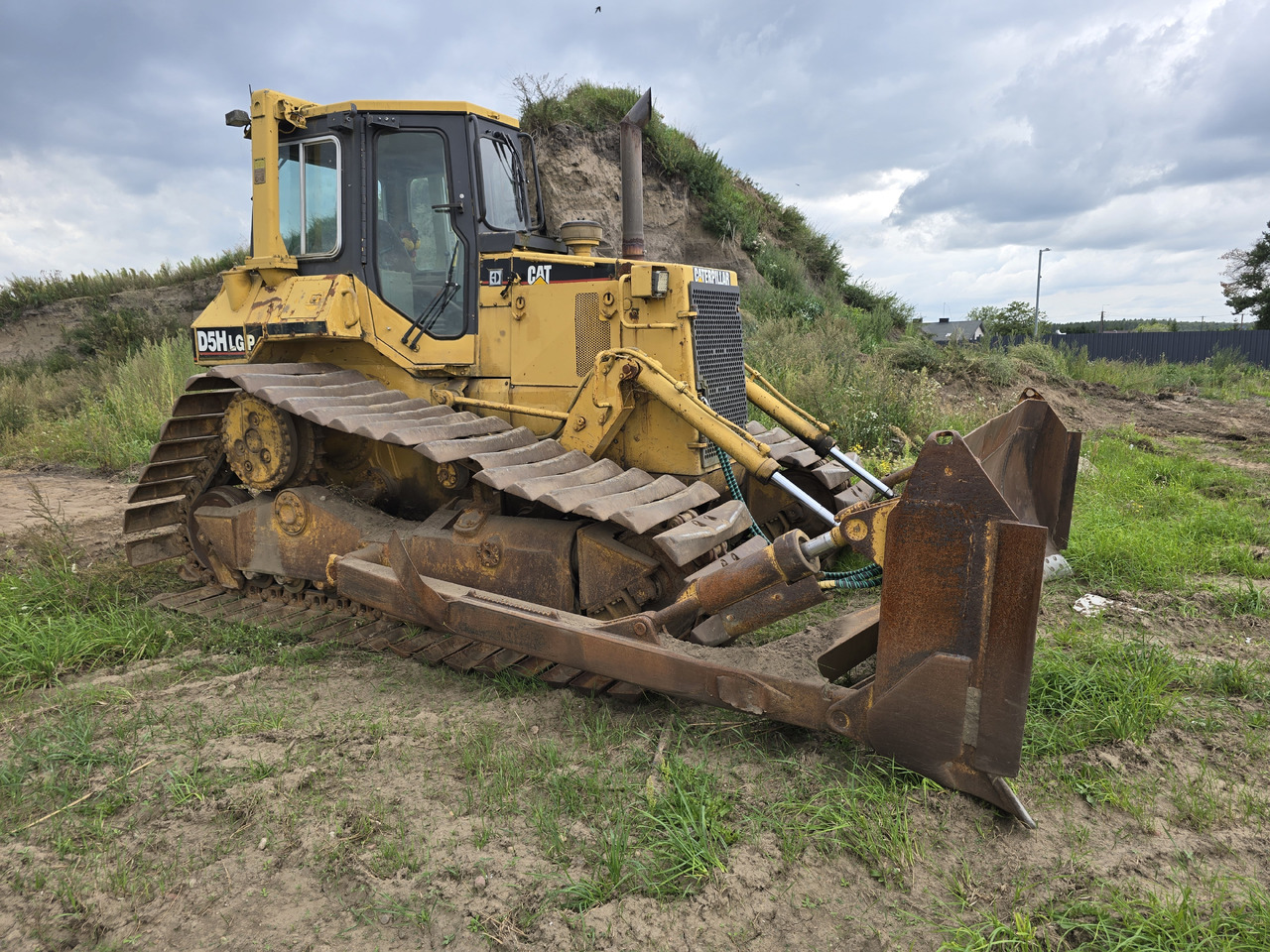 CATERPILLAR ZD5H - Bulldozer: photos 1 CATERPILLAR ZD5H - Bulldozer: photos 1