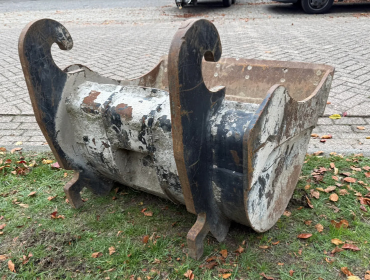 CW CW 40 - Godet pour pelle: photos 4 CW CW 40 - Godet pour pelle: photos 4