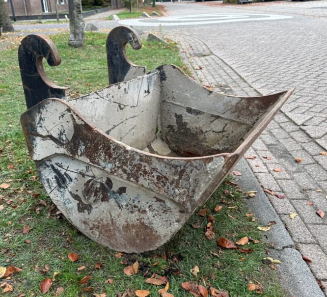 CW CW 40 - Godet pour pelle: photos 3 CW CW 40 - Godet pour pelle: photos 3