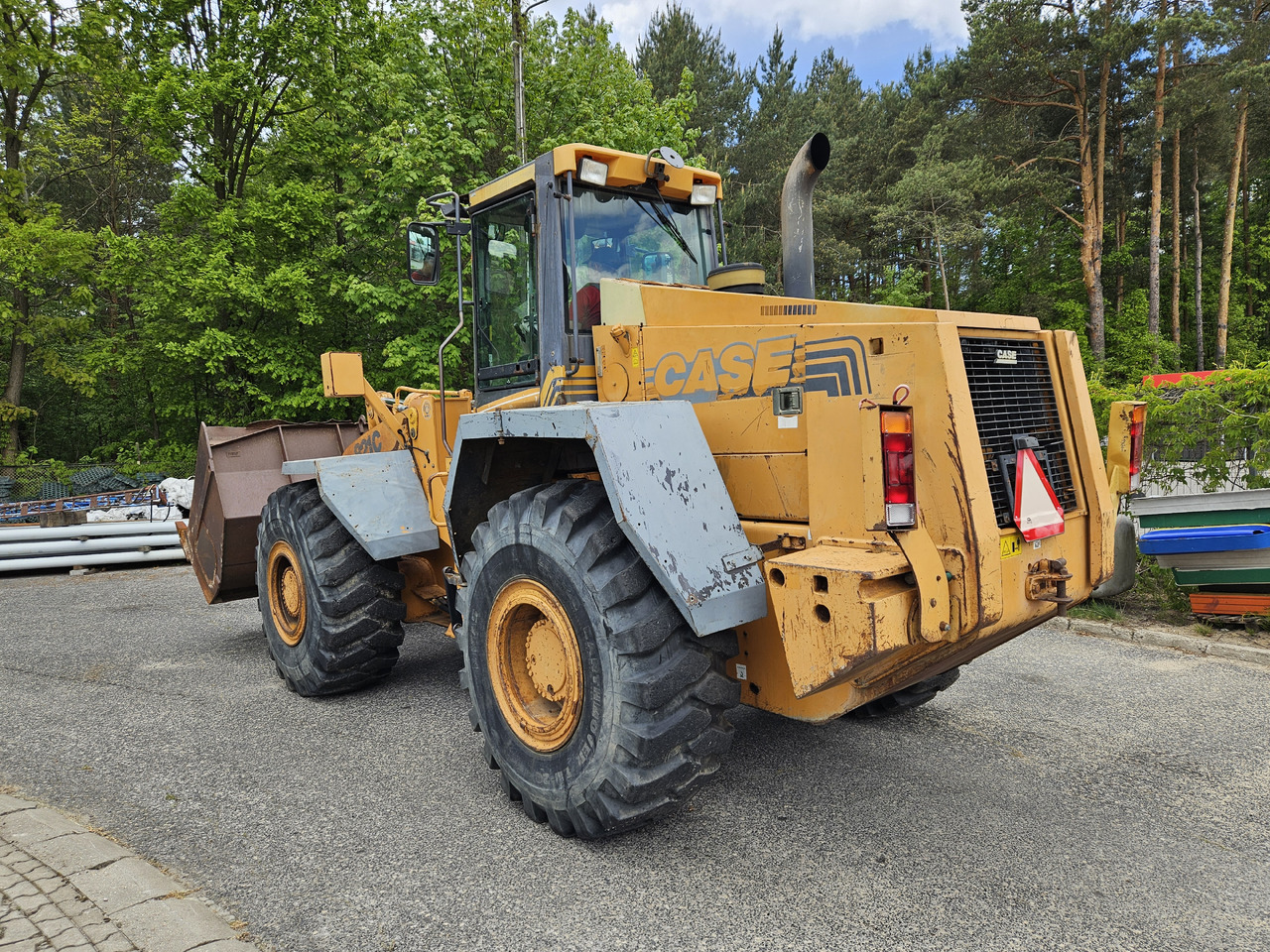 Case 821 C - Chargeuse sur pneus: photos 5 Case 821 C - Chargeuse sur pneus: photos 5