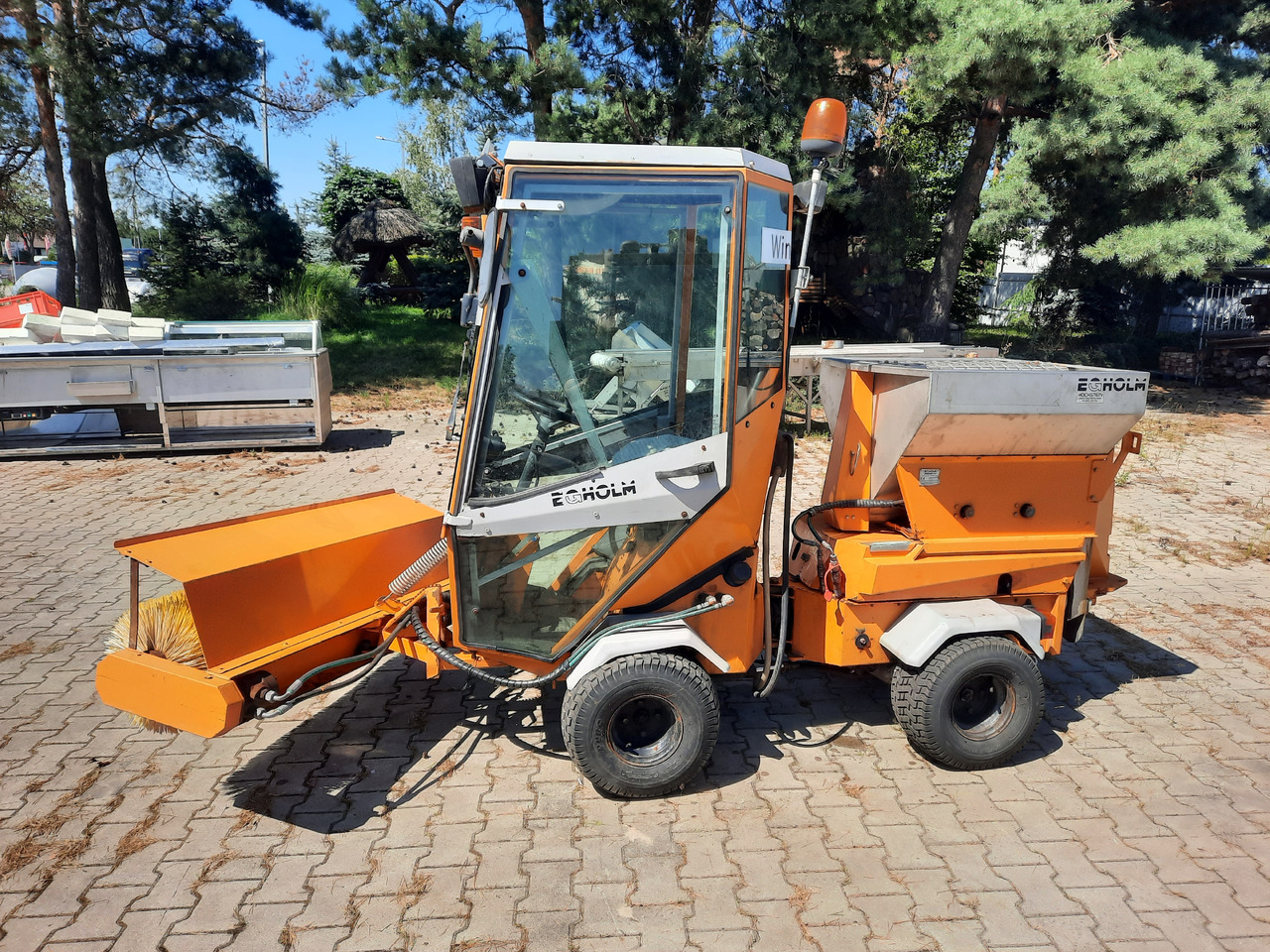 EGHOLM 2100 - Micro tracteur: photos 2 EGHOLM 2100 - Micro tracteur: photos 2