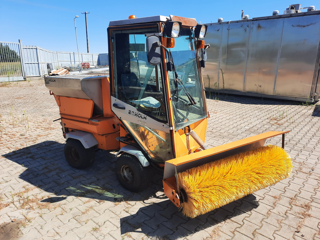 EGHOLM 2100 - Micro tracteur: photos 1 EGHOLM 2100 - Micro tracteur: photos 1