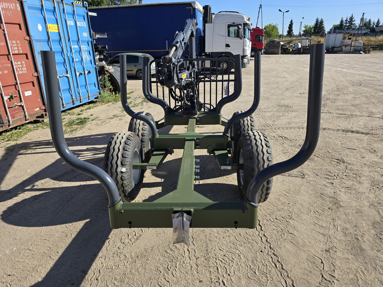 FARMA T6 + żuraw C4,2 - Remorque forestière: photos 4 FARMA T6 + żuraw C4,2 - Remorque forestière: photos 4