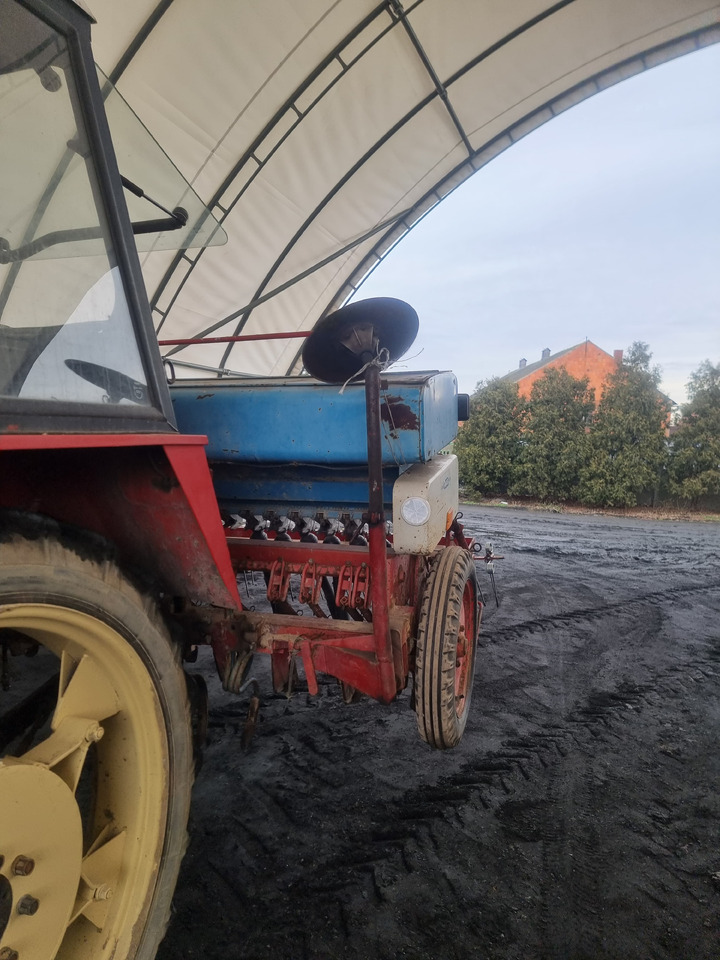 ISARIA 6000 - Combiné de semis: photos 3 ISARIA 6000 - Combiné de semis: photos 3