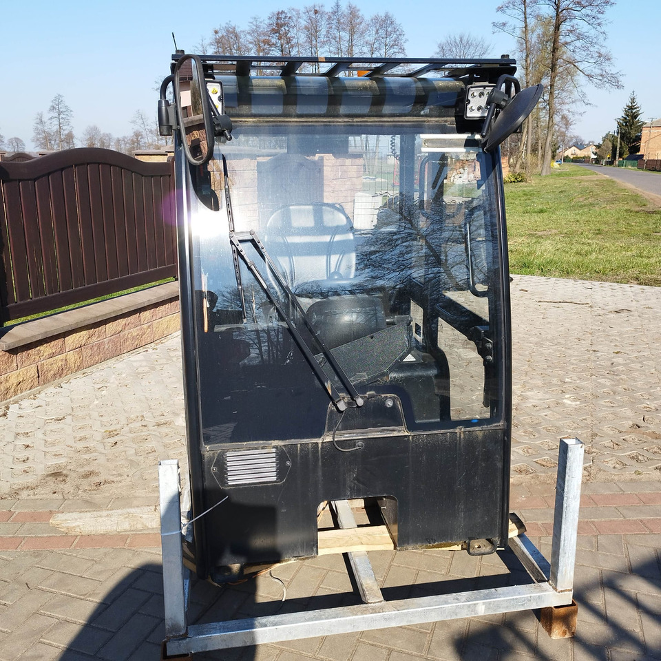 JCB 403 - Cabine pour Engins de chantier: photos 2 JCB 403 - Cabine pour Engins de chantier: photos 2