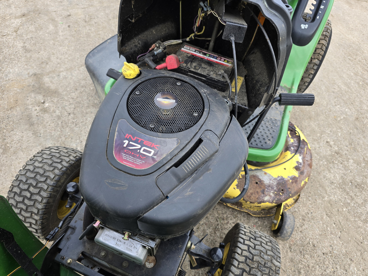 JOHN DEERE L107 Automatic - Motofaucheuse: photos 3 JOHN DEERE L107 Automatic - Motofaucheuse: photos 3