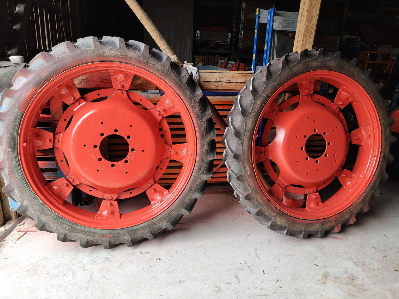 Kleber, Taurus 11.2 R32 (270/95 R32), 9.5 R48 - Roue complète pour Machine agricole: photos 2 Kleber, Taurus 11.2 R32 (270/95 R32), 9.5 R48 - Roue complète pour Machine agricole: photos 2