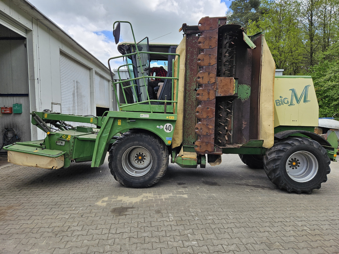Krone Big M - Faucheuse: photos 4 Krone Big M - Faucheuse: photos 4
