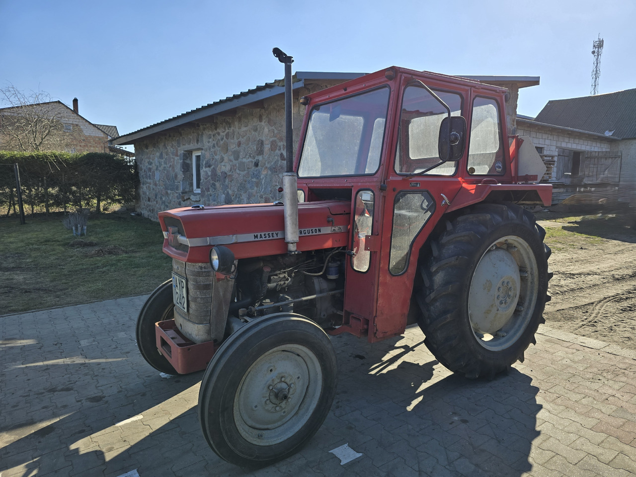MASSEY FERGUSON 135 - Tracteur agricole: photos 1 MASSEY FERGUSON 135 - Tracteur agricole: photos 1