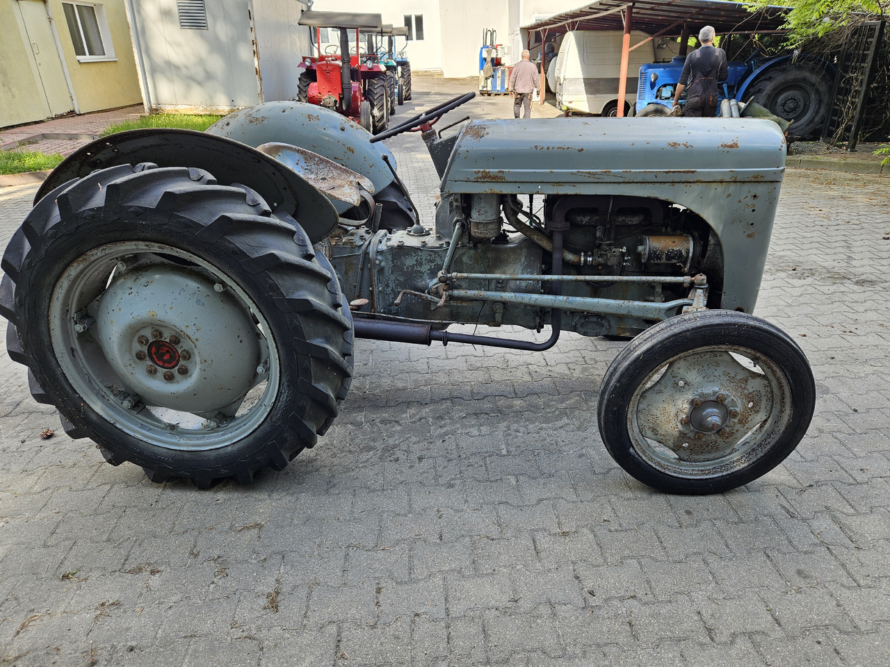 Massey Ferguson TA20 - Tracteur agricole: photos 5 Massey Ferguson TA20 - Tracteur agricole: photos 5