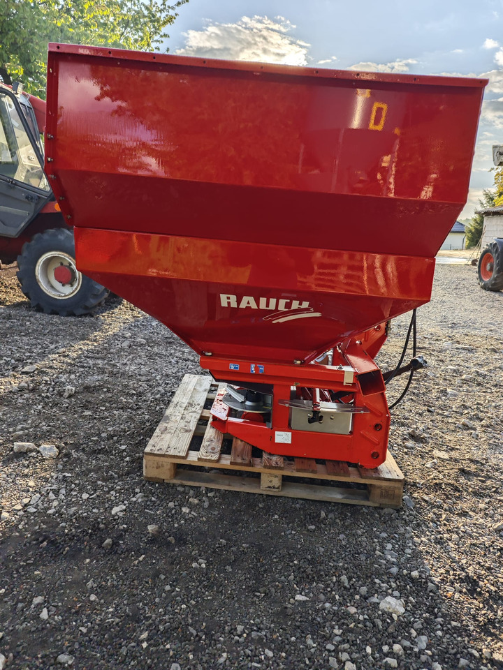 RAUCH MDS 932K select 1700 L - Distributeur d'engrais: photos 4 RAUCH MDS 932K select 1700 L - Distributeur d'engrais: photos 4