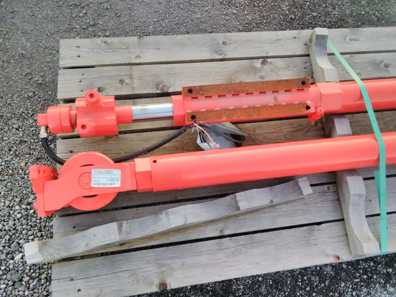 SANDVIK BG01194489 - Vérin hydraulique pour Engins de chantier: photos 4 SANDVIK BG01194489 - Vérin hydraulique pour Engins de chantier: photos 4