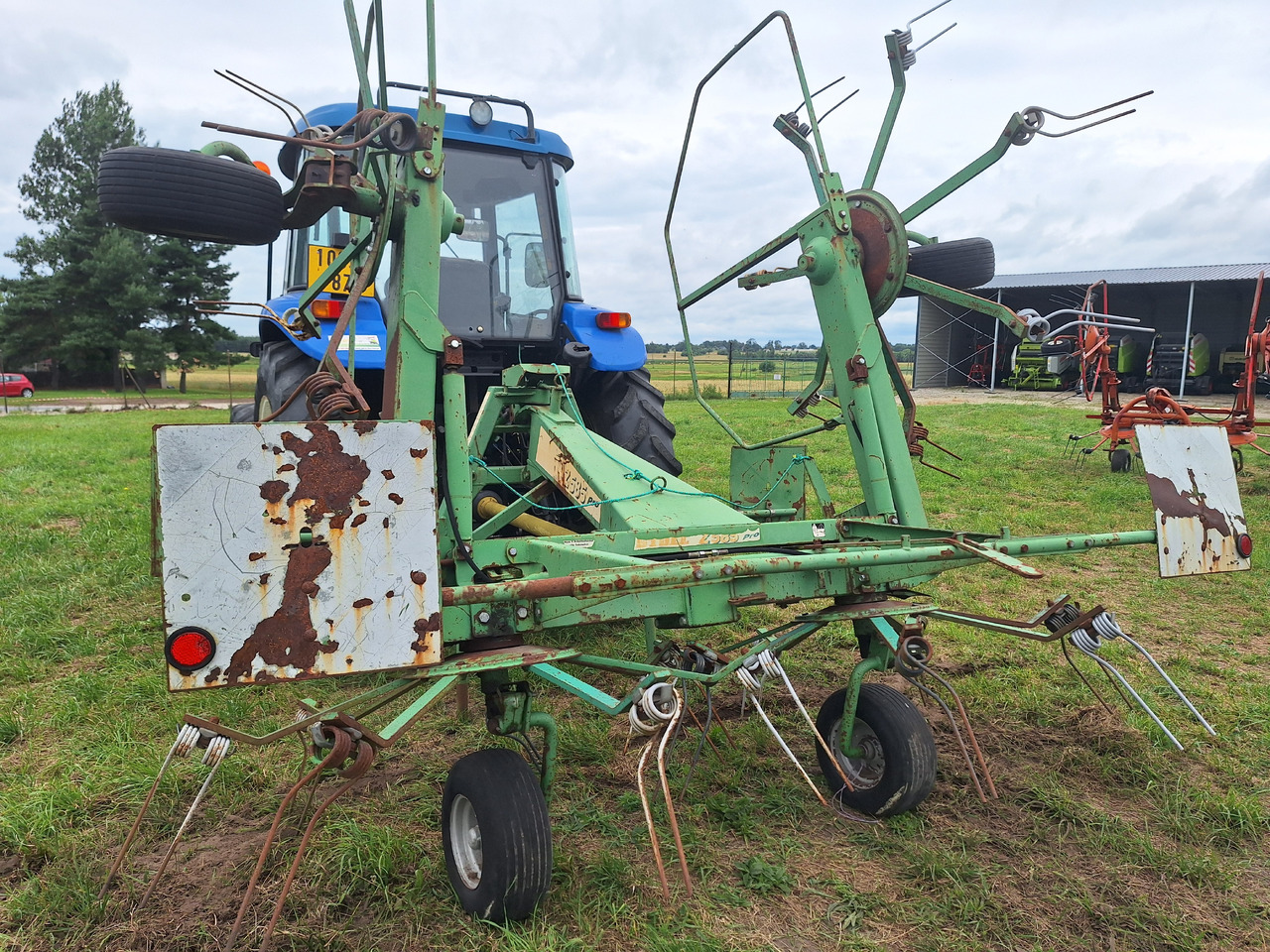 STOLL 2585 - Faneuse: photos 3 STOLL 2585 - Faneuse: photos 3