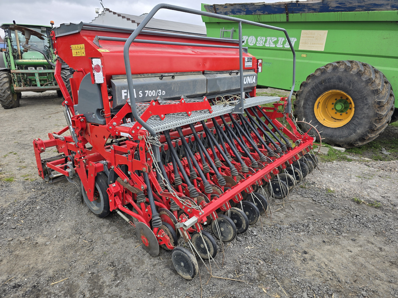 UNIA FM s700/3 D - Combiné de semis: photos 2 UNIA FM s700/3 D - Combiné de semis: photos 2