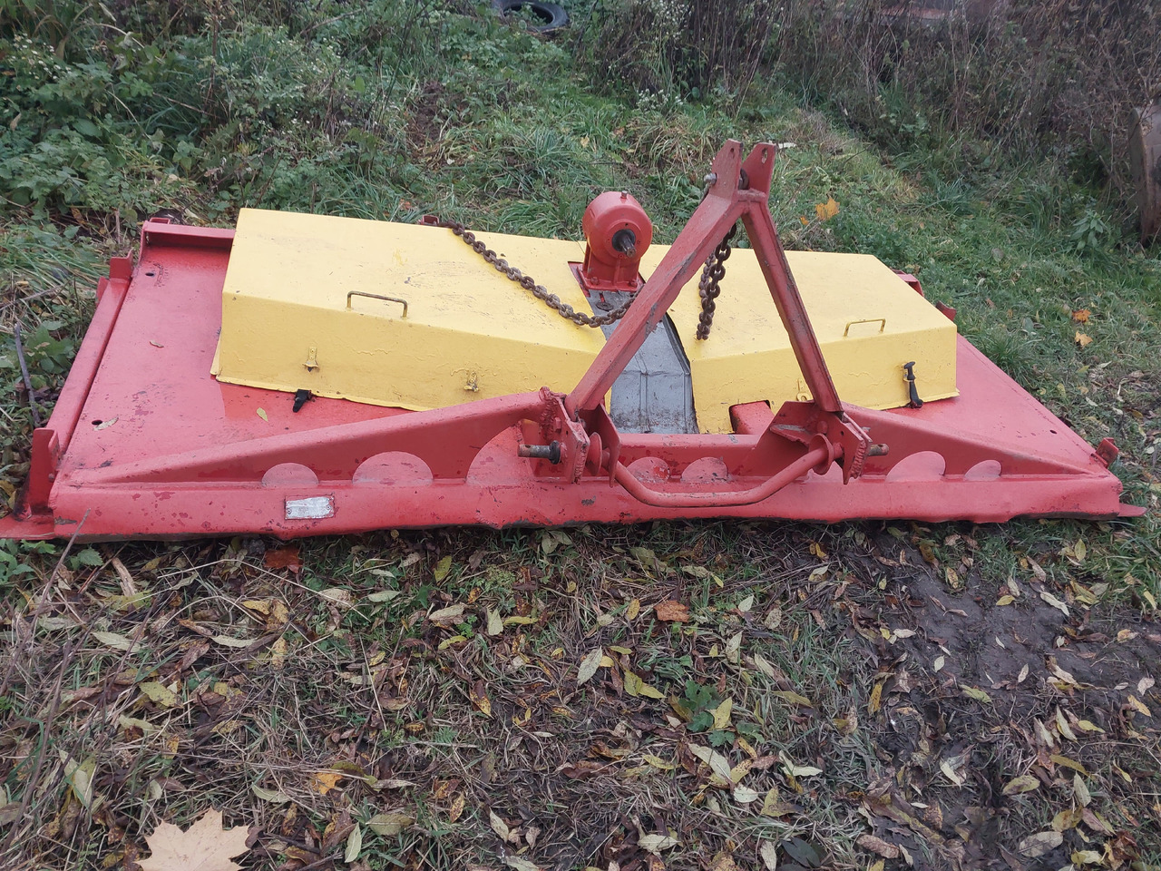 Pomarol ZO32/2 - Faucheuse: photos 3 Pomarol ZO32/2 - Faucheuse: photos 3