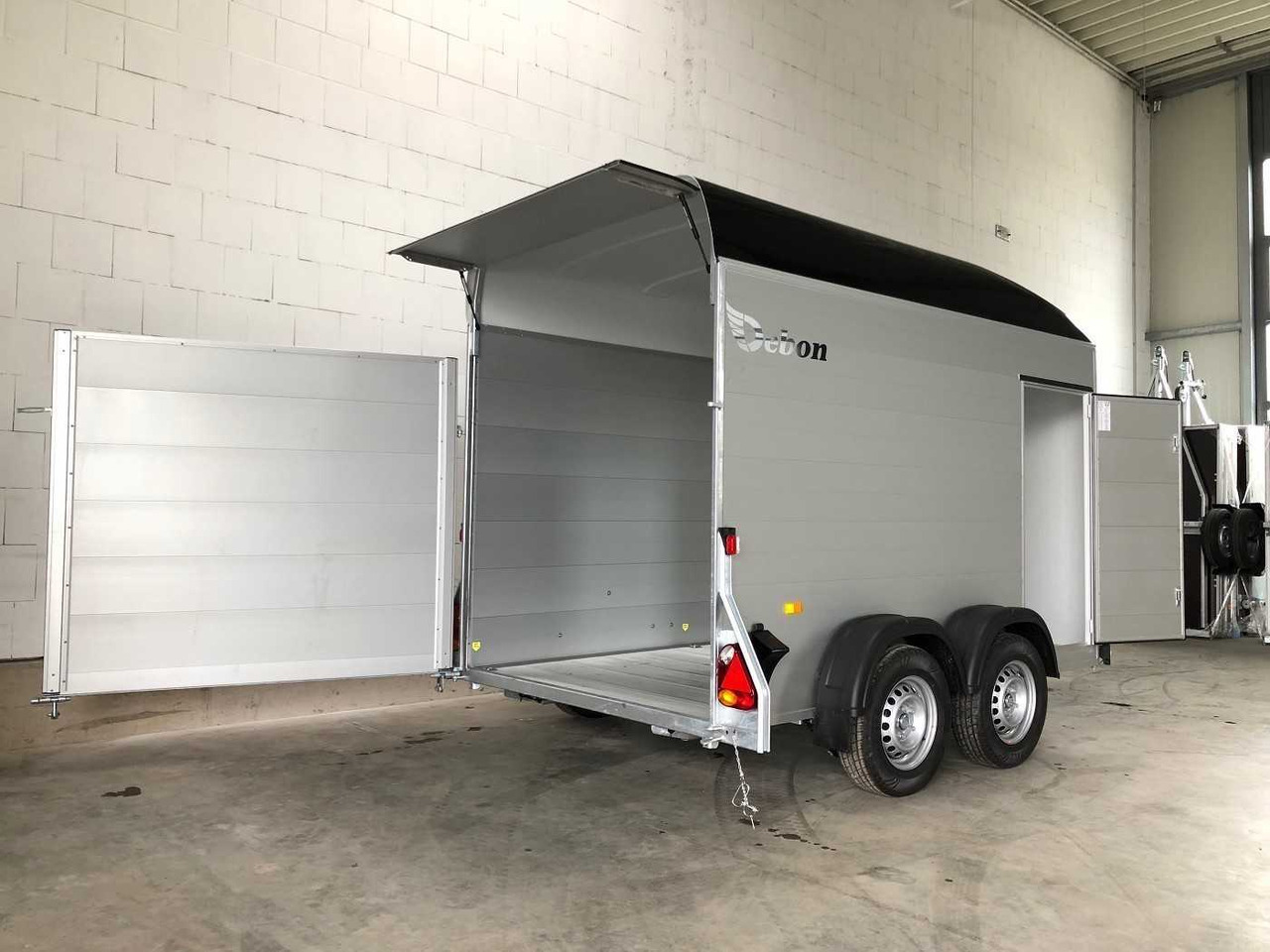 CHEVAL LIBERTE C500 Roadster 2 Türen Kofferanhänger - Remorque pour moto: photos 4 CHEVAL LIBERTE C500 Roadster 2 Türen Kofferanhänger - Remorque pour moto: photos 4