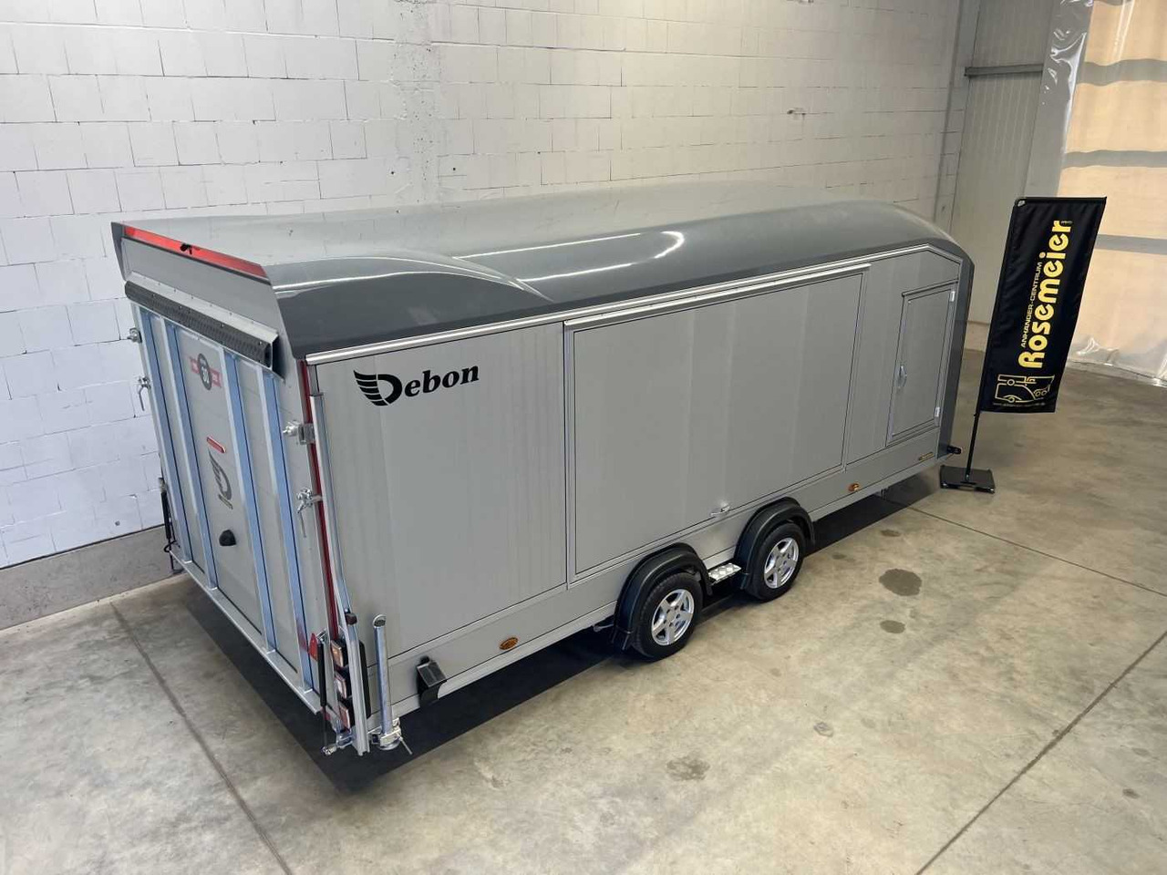 CHEVAL LIBERTE DEBON C2000 Roadster ALF Autotransporter geschlossen - Remorque porte-voitures: photos 4 CHEVAL LIBERTE DEBON C2000 Roadster ALF Autotransporter geschlossen - Remorque porte-voitures: photos 4