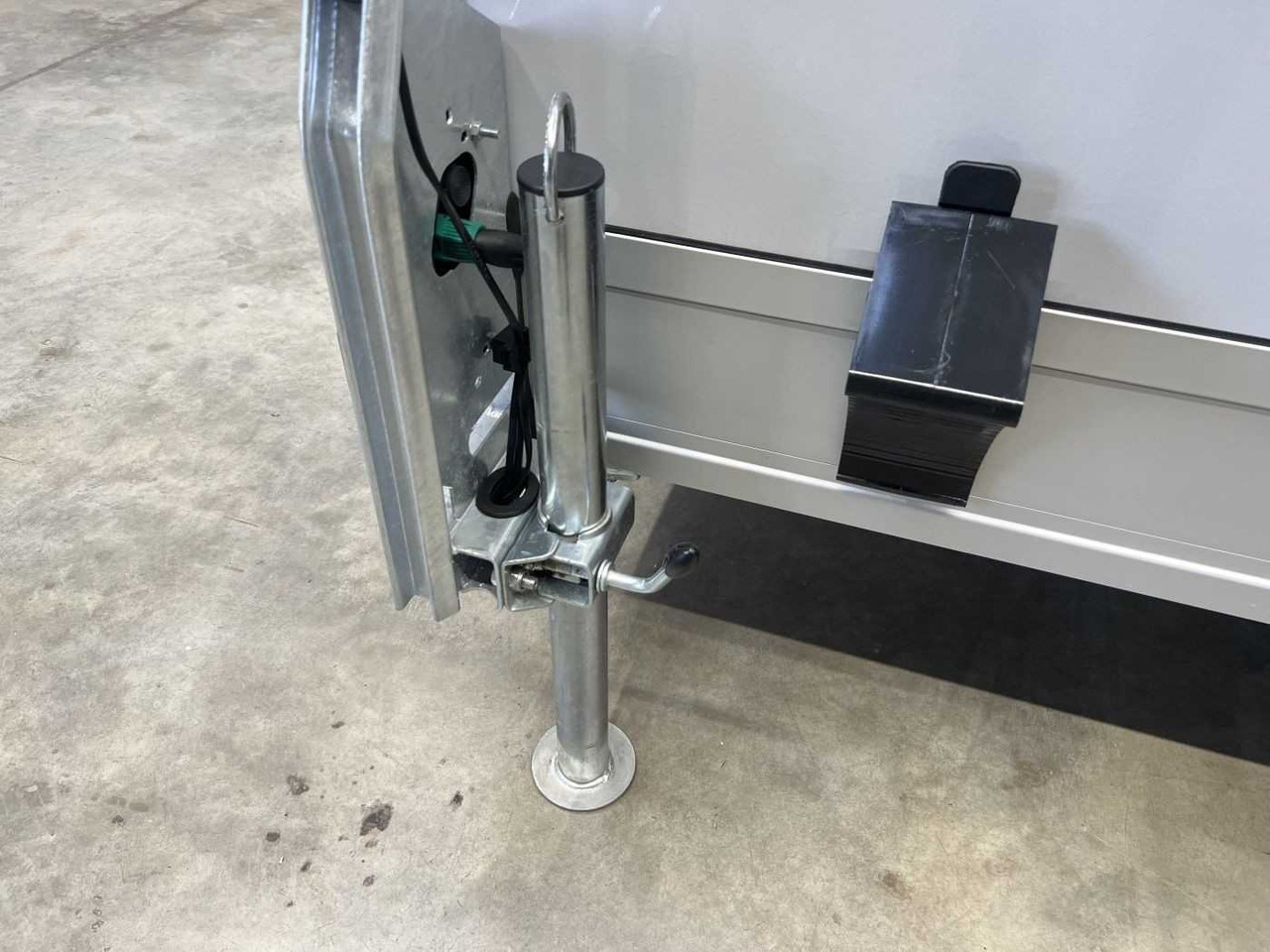 CHEVAL LIBERTE DEBON C400 Roadster Verkl ALF Tür Kofferanhänger - Remorque pour moto: photos 5 CHEVAL LIBERTE DEBON C400 Roadster Verkl ALF Tür Kofferanhänger - Remorque pour moto: photos 5
