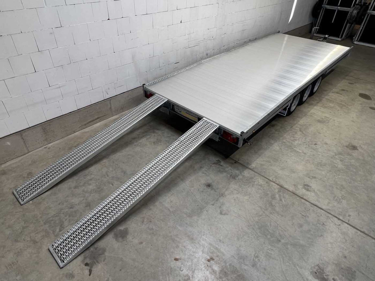 Remorque porte-voitures neuf HULCO Carax-3 3500 Autotransporter: photos 21 Remorque porte-voitures neuf HULCO Carax-3 3500 Autotransporter: photos 21