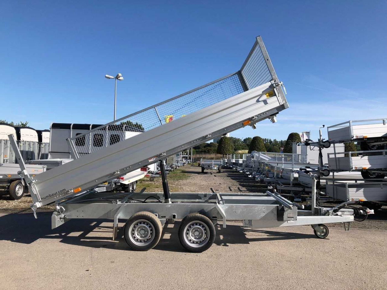 HUMBAUR HTK 3500.37 Gitter Dreiseitenkipper - Remorque benne: photos 2 HUMBAUR HTK 3500.37 Gitter Dreiseitenkipper - Remorque benne: photos 2