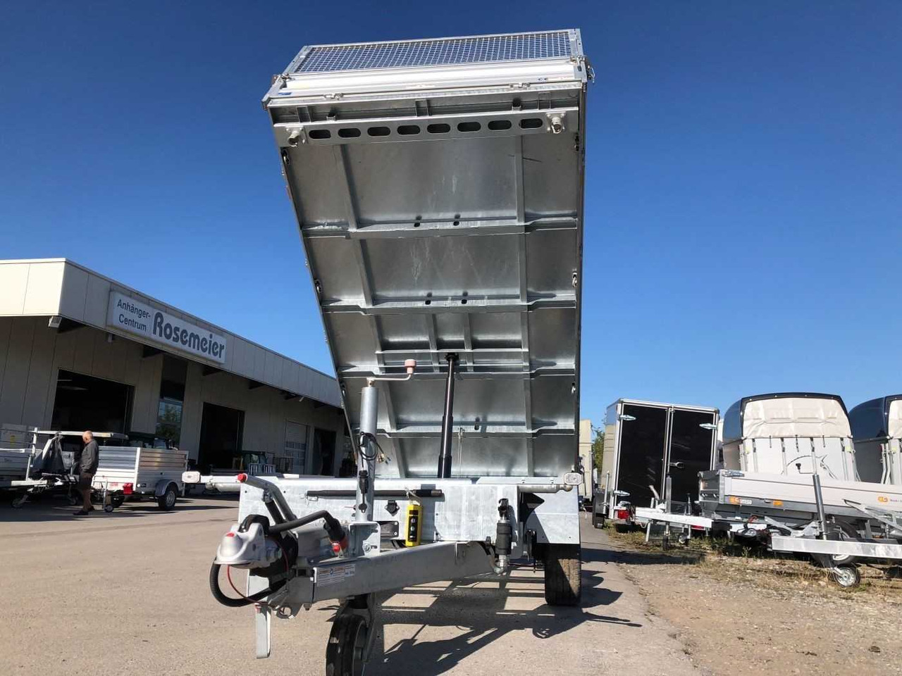 HUMBAUR HTK 3500.37 Gitter Dreiseitenkipper - Remorque benne: photos 3 HUMBAUR HTK 3500.37 Gitter Dreiseitenkipper - Remorque benne: photos 3