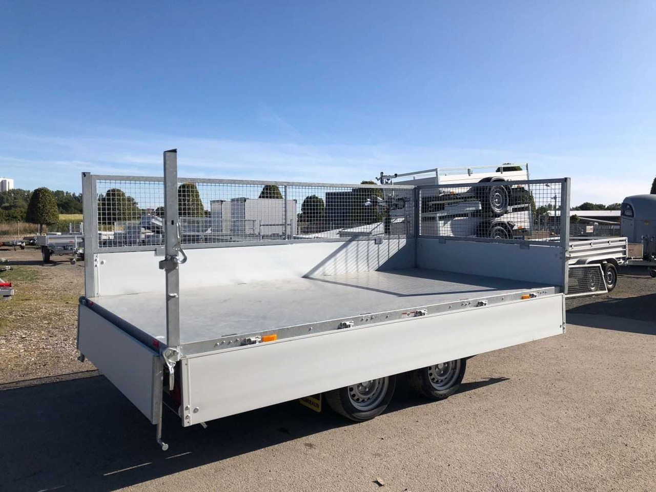 HUMBAUR HTK 3500.37 Gitter Dreiseitenkipper - Remorque benne: photos 4 HUMBAUR HTK 3500.37 Gitter Dreiseitenkipper - Remorque benne: photos 4