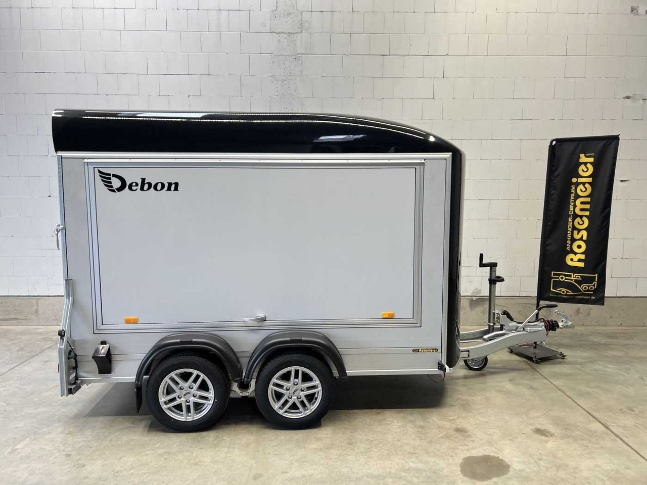 CHEVAL LIBERTE DEBON C500 Fourgon Verk.Kl re +Tür A Kofferanhänger - Remorque: photos 2 CHEVAL LIBERTE DEBON C500 Fourgon Verk.Kl re +Tür A Kofferanhänger - Remorque: photos 2
