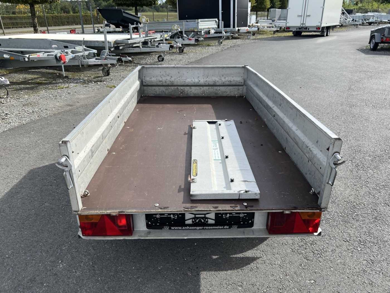 STEMA HP 85 Kastenanhänger gebremst - Remorque voiture: photos 5 STEMA HP 85 Kastenanhänger gebremst - Remorque voiture: photos 5