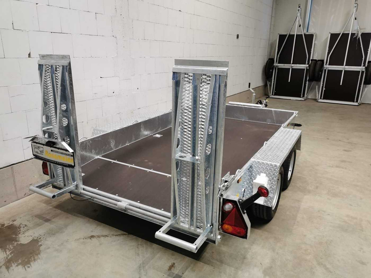 VARIANT 3516 B3 Maschinentransporter - Remorque porte engin: photos 3 VARIANT 3516 B3 Maschinentransporter - Remorque porte engin: photos 3