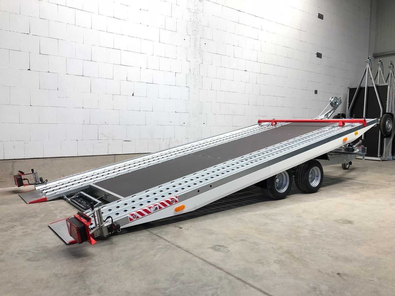 VEZEKO Imola S 27.43 H Autotransporter - Remorque porte-voitures: photos 1 VEZEKO Imola S 27.43 H Autotransporter - Remorque porte-voitures: photos 1