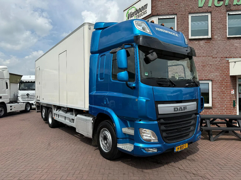 DAF CF 330 CF330 6X2 / Chereau / Carrier Supra 850U / Lift 2.000KG / Super condition / NL-Truck - Camion frigorifique: photos 1 DAF CF 330 CF330 6X2 / Chereau / Carrier Supra 850U / Lift 2.000KG / Super condition / NL-Truck - Camion frigorifique: photos 1