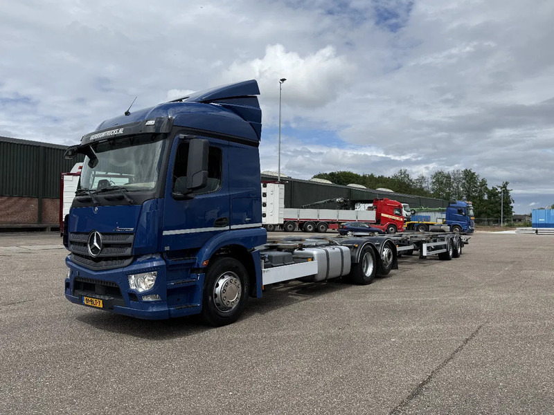 Mercedes-Benz Actros Actros 2736 6X2 BDF Komplett mit 2016 BDF Anhanger Top Zustand - Camion porte-conteneur/ Caisse mobile: photos 2 Mercedes-Benz Actros Actros 2736 6X2 BDF Komplett mit 2016 BDF Anhanger Top Zustand - Camion porte-conteneur/ Caisse mobile: photos 2