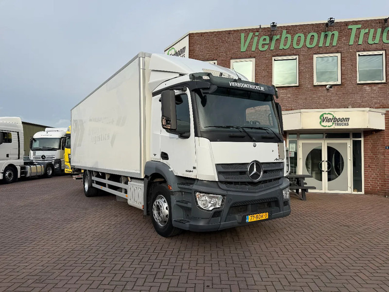 Mercedes-Benz Antos Antos 1824L mit 8.5m Isokoffer / 1.500kg Ladebordwand / Euro6 / Holland Truck - Camion fourgon: photos 1 Mercedes-Benz Antos Antos 1824L mit 8.5m Isokoffer / 1.500kg Ladebordwand / Euro6 / Holland Truck - Camion fourgon: photos 1