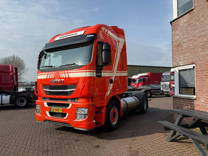Iveco Stralis 400 Stralis 400 4X2 LNG Retarder 2x Tank Holland Truck TUV 01-2026!!!!!!!! - Tracteur routier: photos 2 Iveco Stralis 400 Stralis 400 4X2 LNG Retarder 2x Tank Holland Truck TUV 01-2026!!!!!!!! - Tracteur routier: photos 2