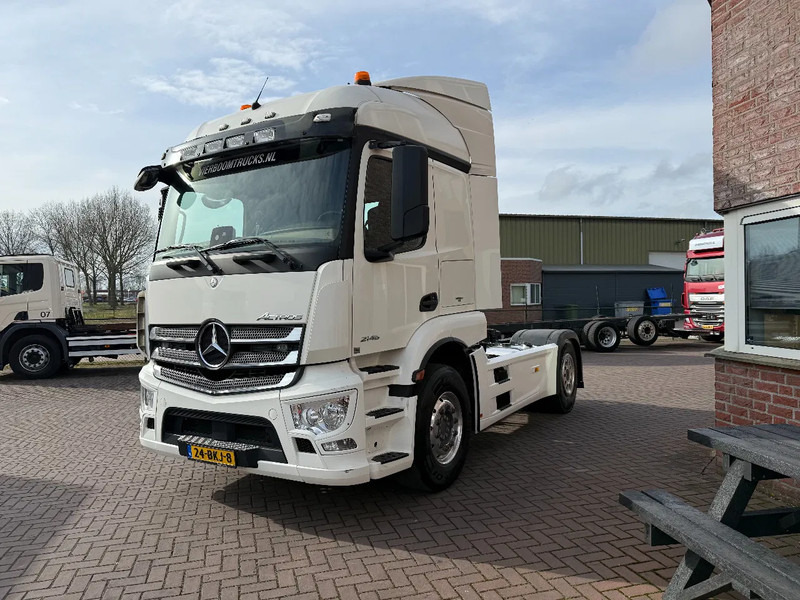 Mercedes-Benz Actros Actros 1846LS 4X2 Streamspace Holland Truck - Tracteur routier: photos 2 Mercedes-Benz Actros Actros 1846LS 4X2 Streamspace Holland Truck - Tracteur routier: photos 2