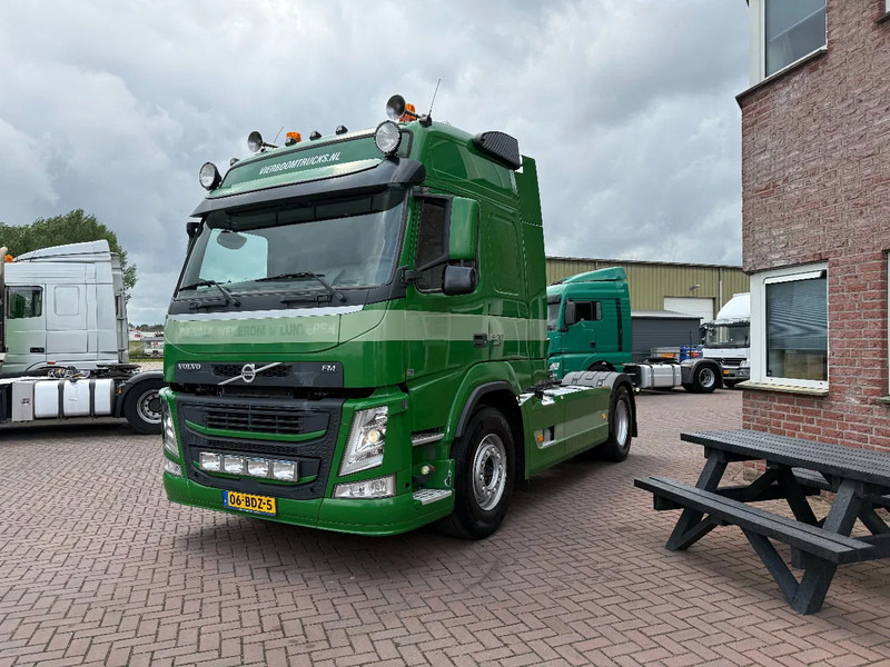 Volvo FM FM370 4X2 Globetrotter / Welgro compressor / Dynimac steering / Holland Truck - Tracteur routier: photos 2 Volvo FM FM370 4X2 Globetrotter / Welgro compressor / Dynimac steering / Holland Truck - Tracteur routier: photos 2