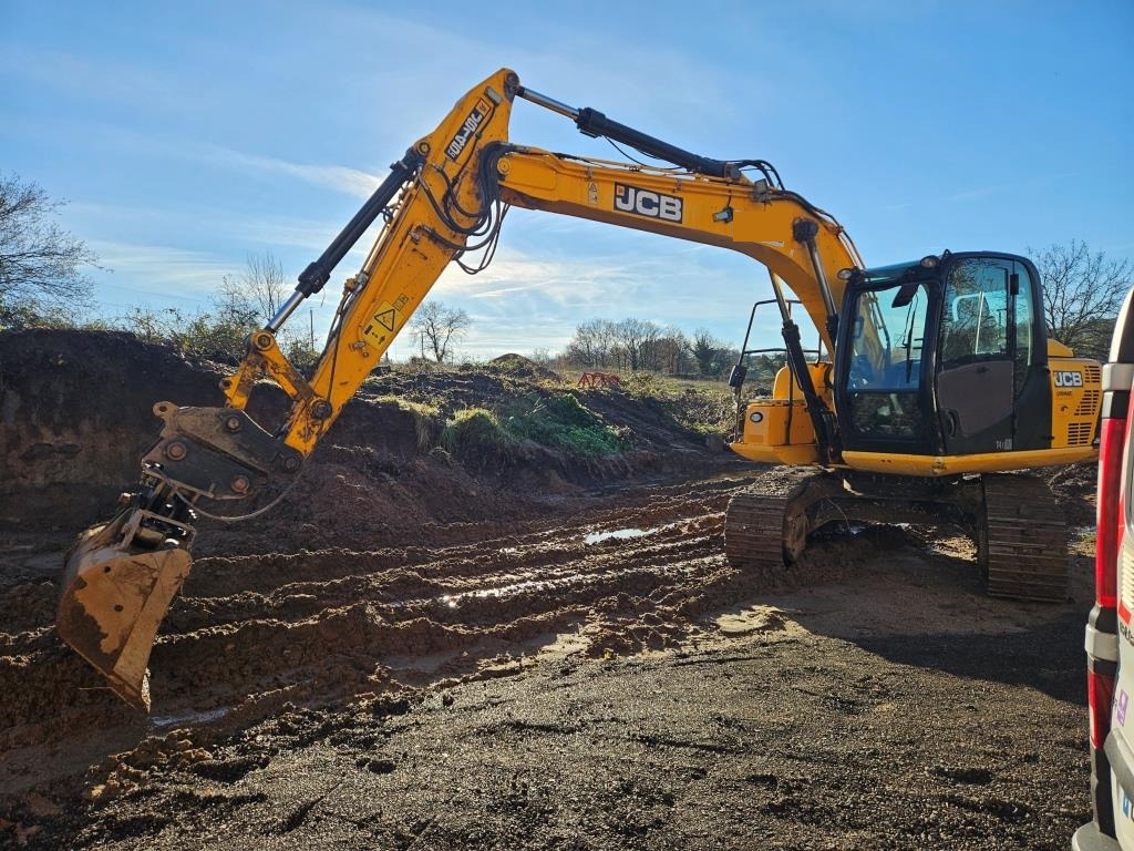 JCB JS 145 LC - Pelle sur chenille: photos 1 JCB JS 145 LC - Pelle sur chenille: photos 1