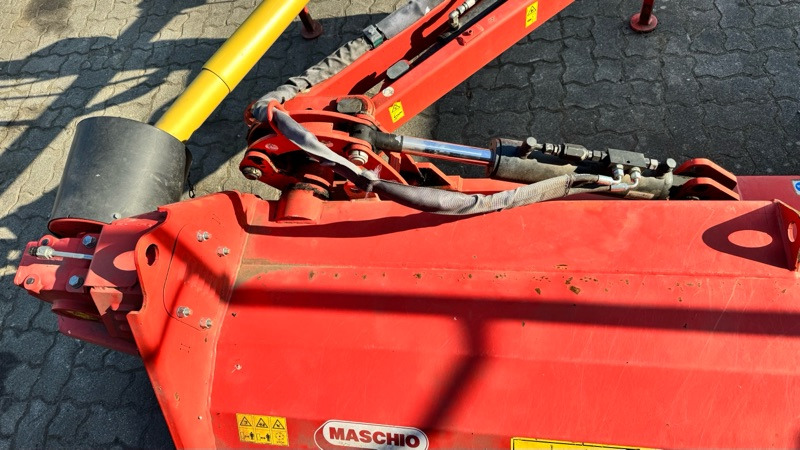Maschio Giraffa 160 - Broyeur à axe horizontal: photos 3 Maschio Giraffa 160 - Broyeur à axe horizontal: photos 3