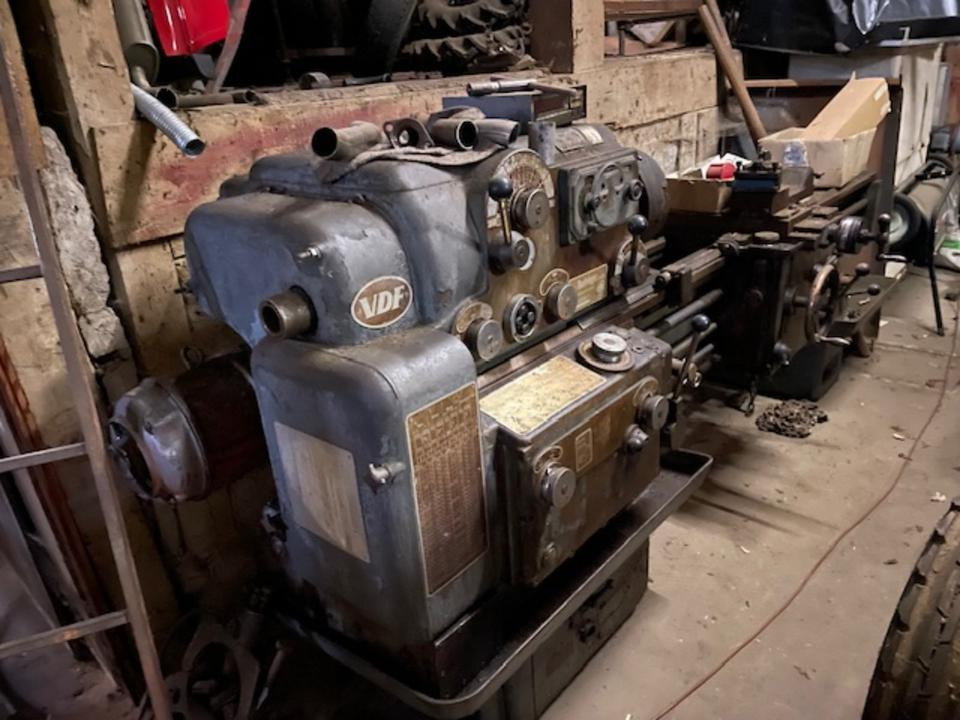 Drehmaschine VDF Boehringer L&Z Drehbank + Zubehör - Tour à métaux: photos 1 Drehmaschine VDF Boehringer L&Z Drehbank + Zubehör - Tour à métaux: photos 1
