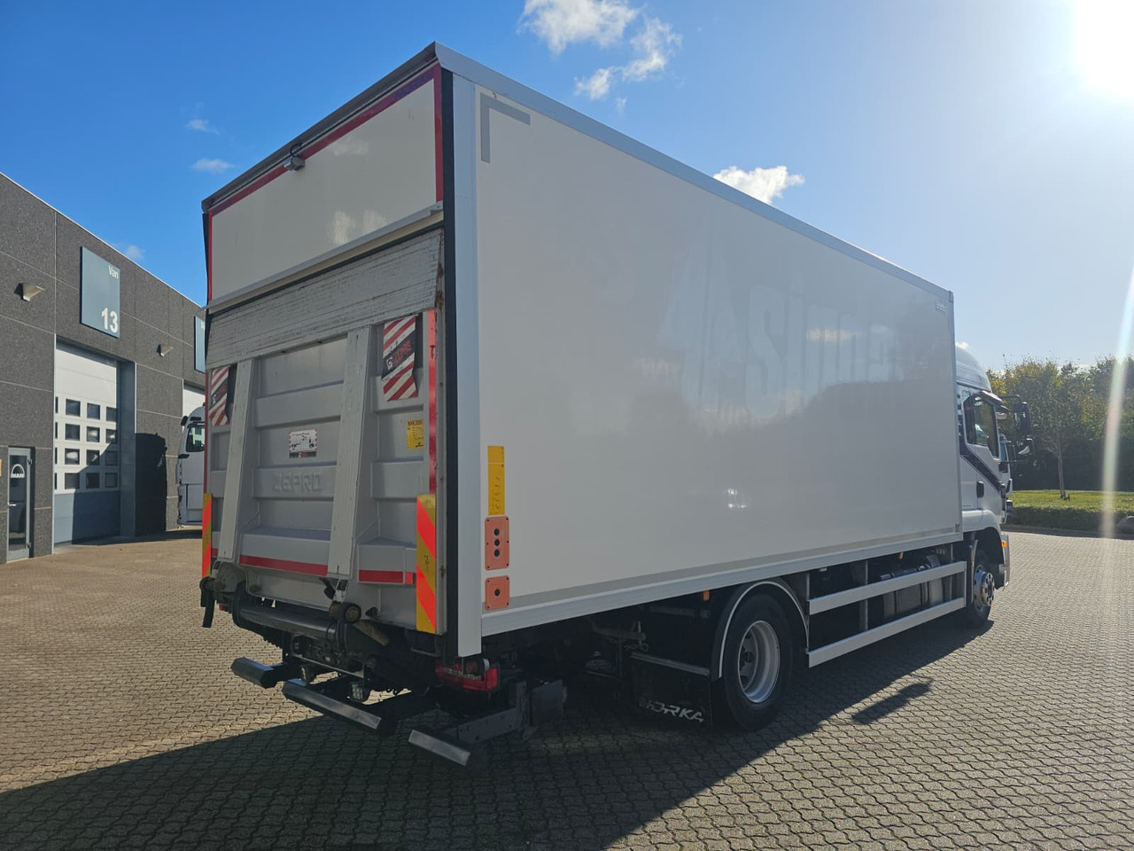 MAN TGM 15.290 - Camion fourgon: photos 5 MAN TGM 15.290 - Camion fourgon: photos 5