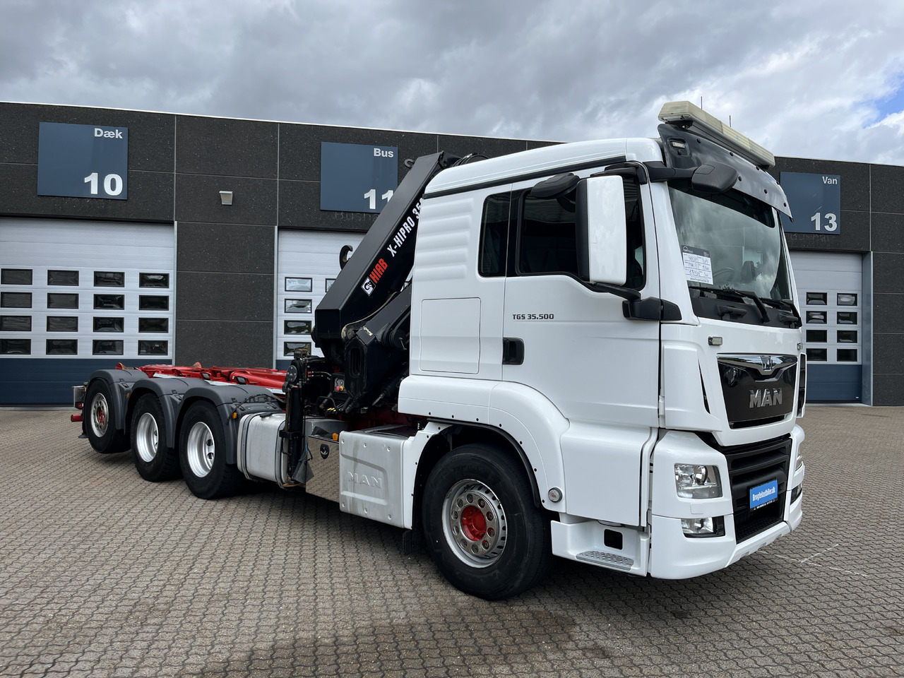 MAN TGS 35.500 8x4 - Camion porte-conteneur/ Caisse mobile, Camion grue: photos 2 MAN TGS 35.500 8x4 - Camion porte-conteneur/ Caisse mobile, Camion grue: photos 2
