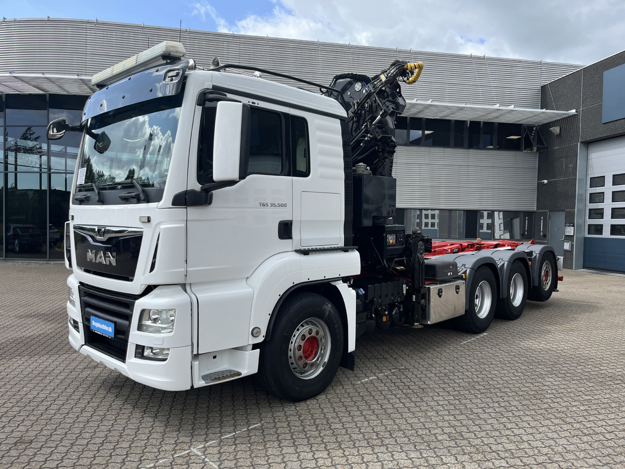 MAN TGS 35.500 8x4 - Camion porte-conteneur/ Caisse mobile, Camion grue: photos 1 MAN TGS 35.500 8x4 - Camion porte-conteneur/ Caisse mobile, Camion grue: photos 1