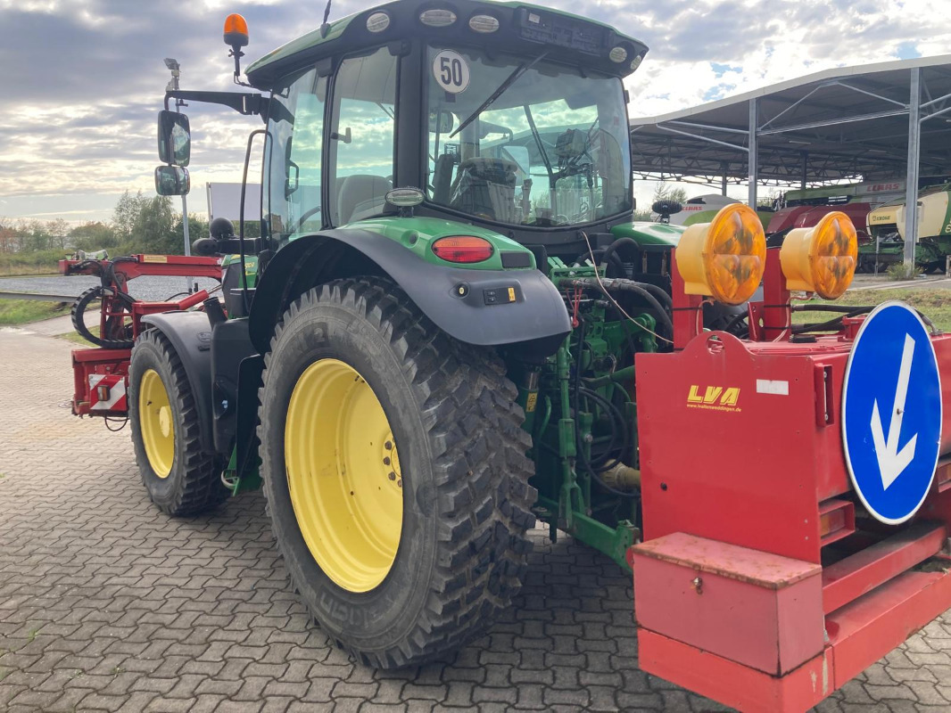 Tracteur agricole John Deere 6110R: photos 6 Tracteur agricole John Deere 6110R: photos 6