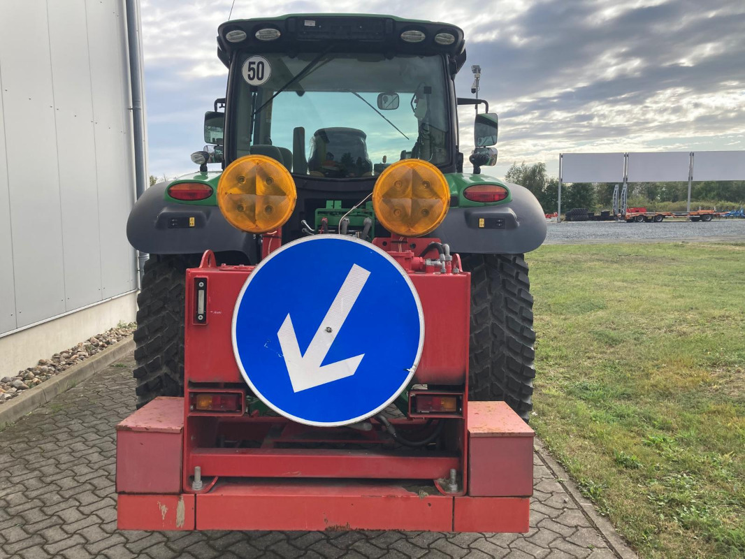 Tracteur agricole John Deere 6110R: photos 7 Tracteur agricole John Deere 6110R: photos 7