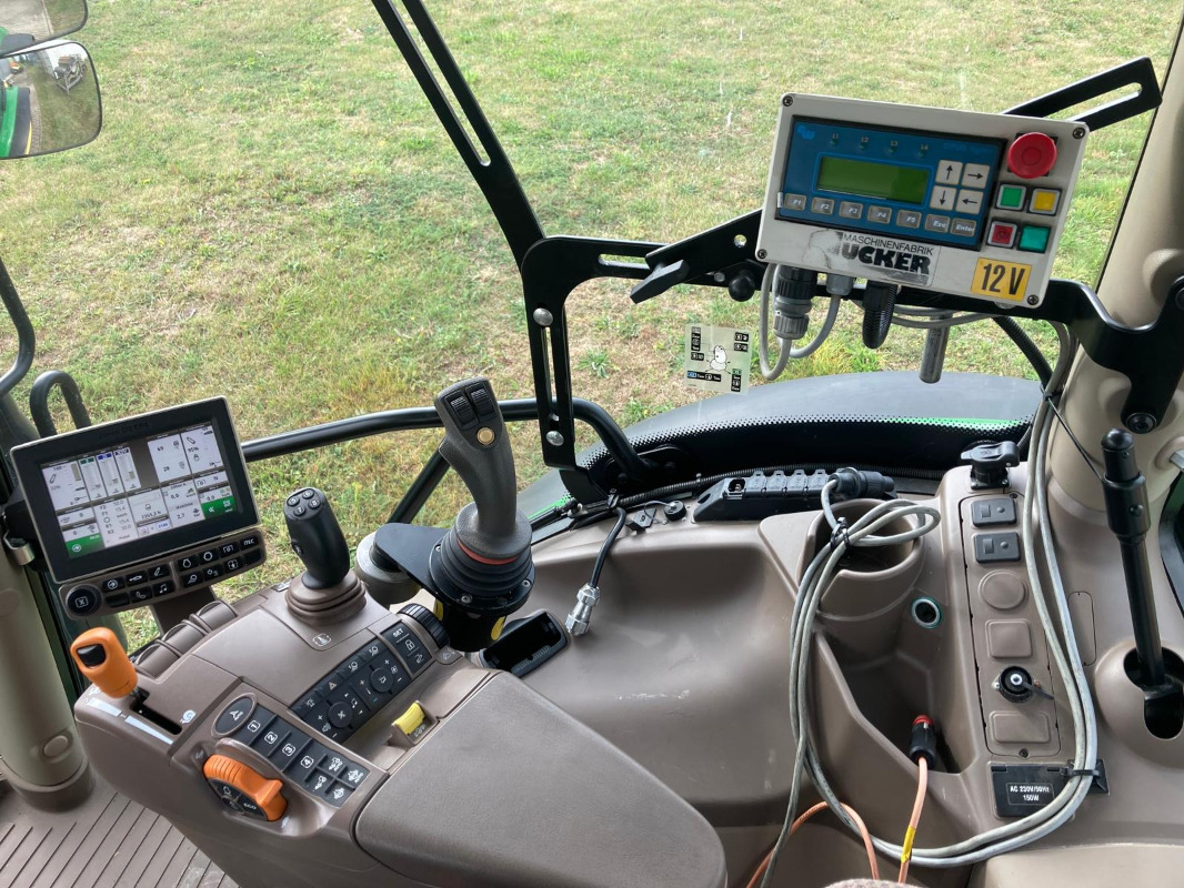John Deere 6110R - Tracteur agricole: photos 3 John Deere 6110R - Tracteur agricole: photos 3