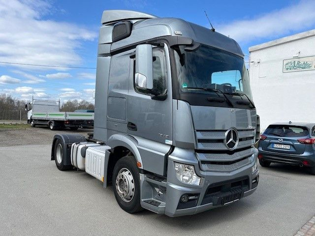 Mercedes-Benz Actros 4 MB 1943 SZM Gefahrgutvorbereitung - Tracteur routier: photos 1 Mercedes-Benz Actros 4 MB 1943 SZM Gefahrgutvorbereitung - Tracteur routier: photos 1