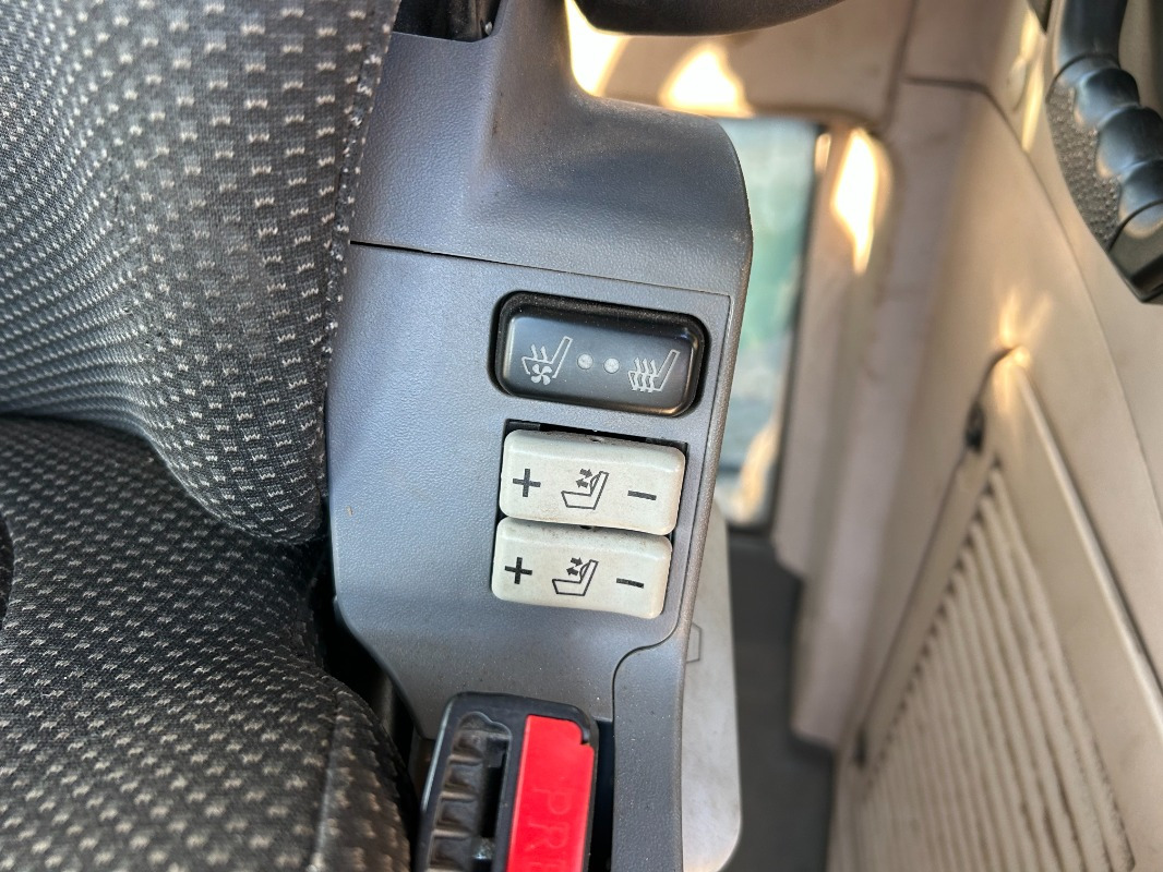 Fendt 826 Vario ProfiPlus - Tracteur agricole: photos 4 Fendt 826 Vario ProfiPlus - Tracteur agricole: photos 4