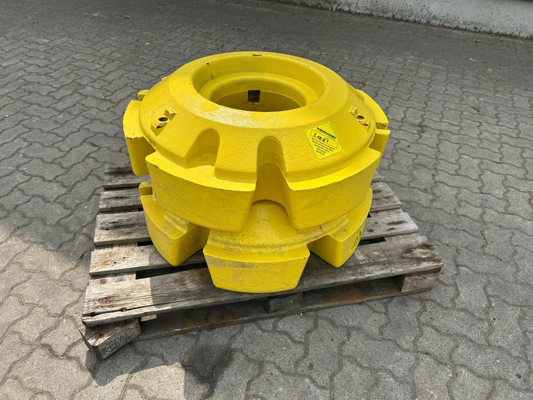 John Deere 620 kg innenliegend - Pneu pour Machine agricole: photos 1 John Deere 620 kg innenliegend - Pneu pour Machine agricole: photos 1