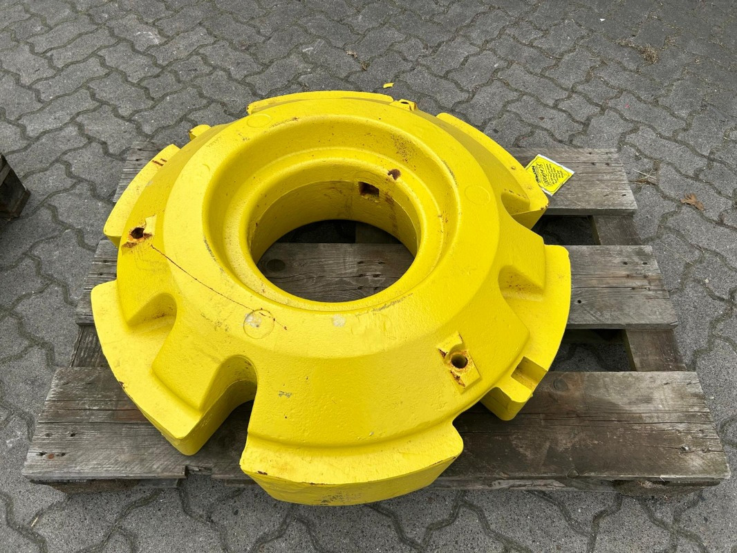 John Deere 620 kg innenliegend - Pneu pour Machine agricole: photos 3 John Deere 620 kg innenliegend - Pneu pour Machine agricole: photos 3